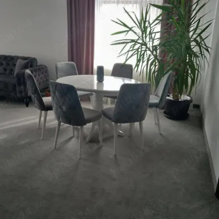 Casuta Galbena Bükreş