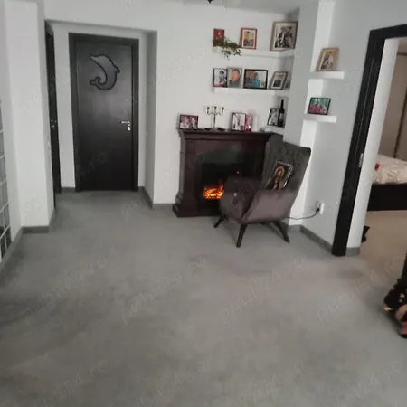 Casuta Galbena Apartmán *