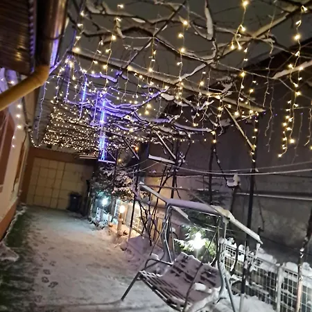 Casuta Galbena Апартаменты *