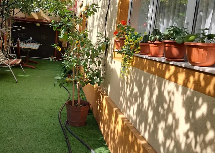 Apartment Casuta Galbena Bucharest
